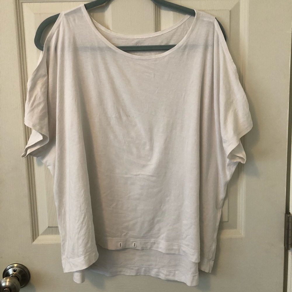 SALE✨Lululemon Renew The Day Shirt